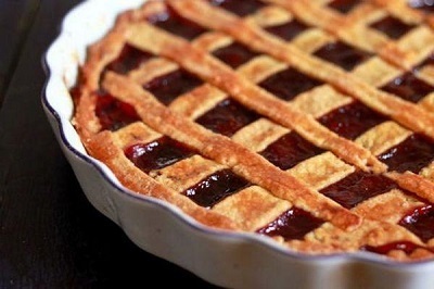 Sweet crostata with jam filling