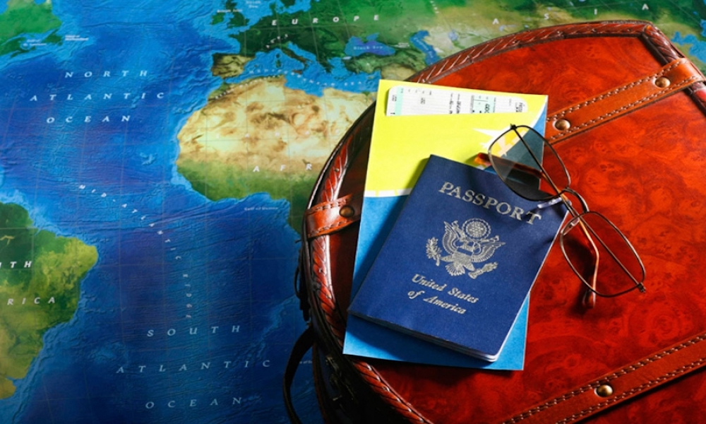 picture of passport and bag