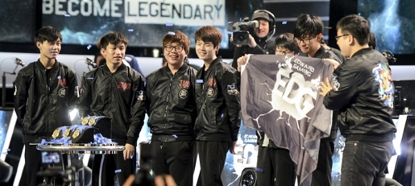 EDG beats SKT